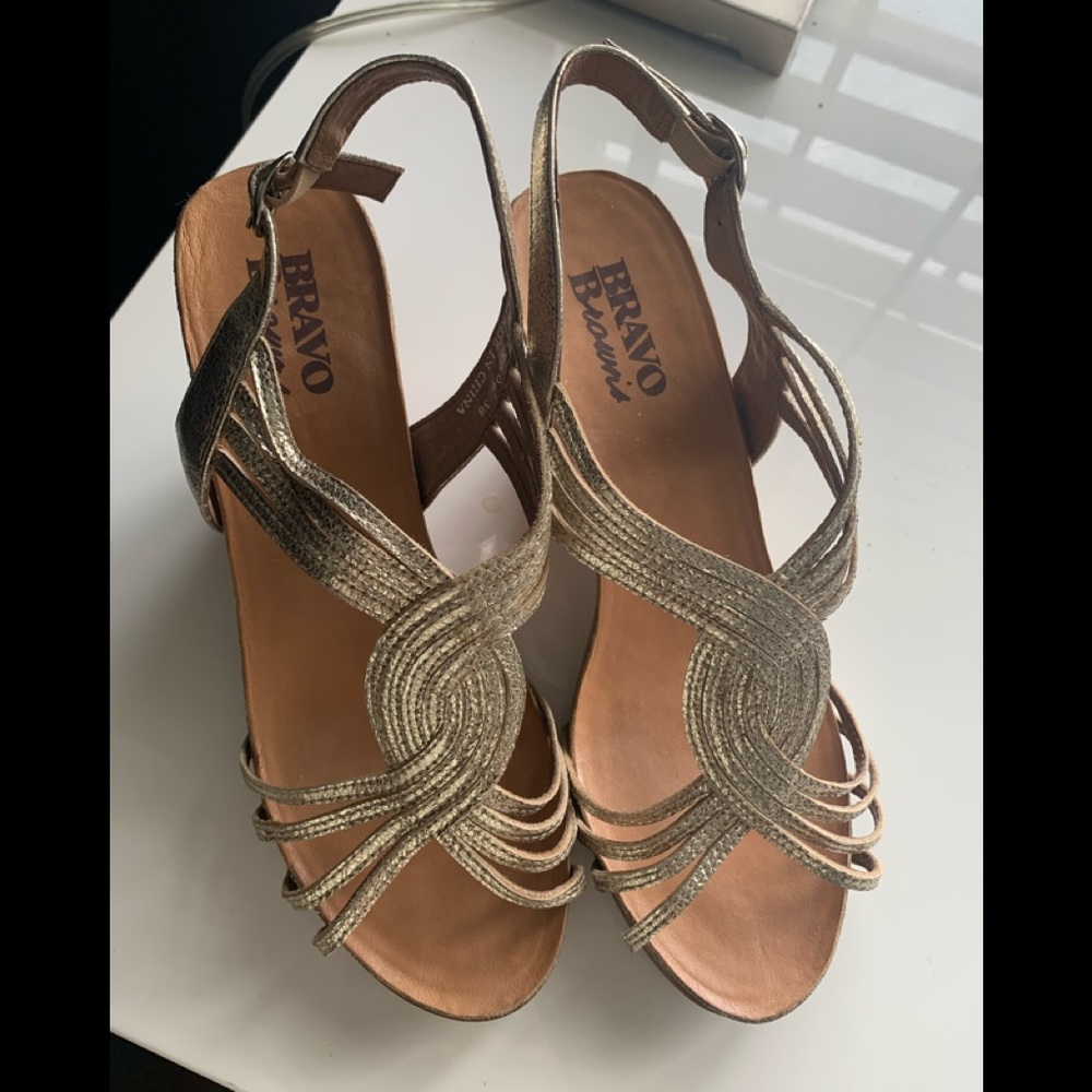 Bravo browns gladiator style wedge (super comfy)
